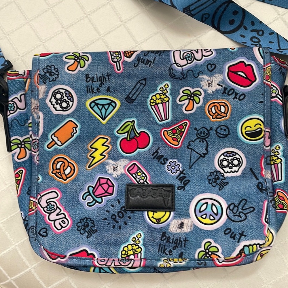 Iscream girls flap satchel purse. Like new. Adjustable strap.